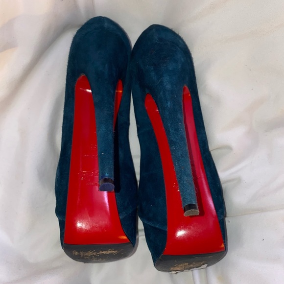 Louboutin Suede Daffodil Peep Toe Platform Pump - Picture 2 of 8